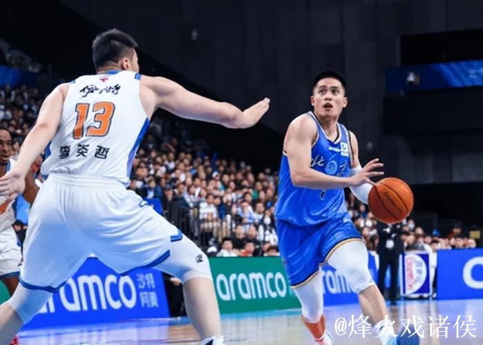 输完北京刘炜遭众怒！用人+防守+应变全崩，实在不行下课吧！